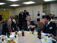 懇親会
